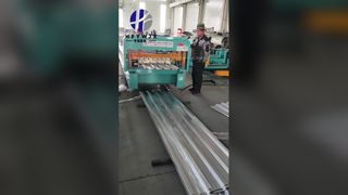 686 Maszyna do formowania rolek trapezowych