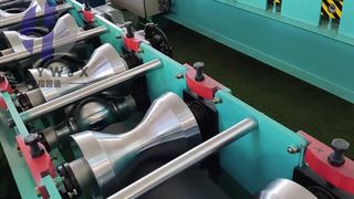 Maszyna do formowania kalenicy 310